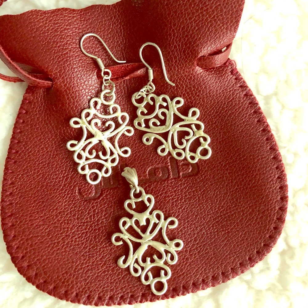 Hand made silver earring and necklace from Spain!